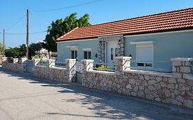 Anastasia'S Garden House